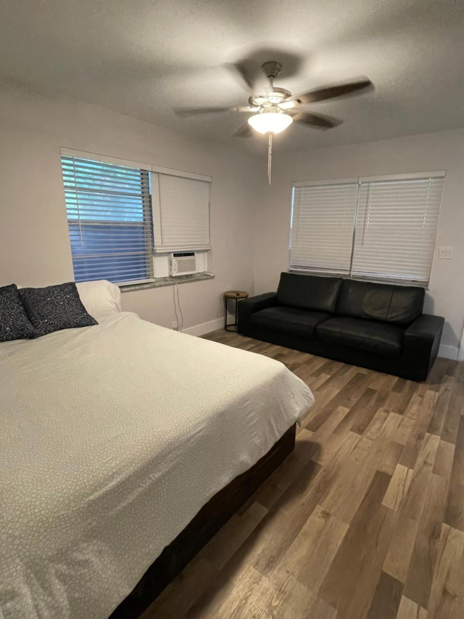 City First Story Apartments & Cottage フォート・ローダーデール エクステリア 写真