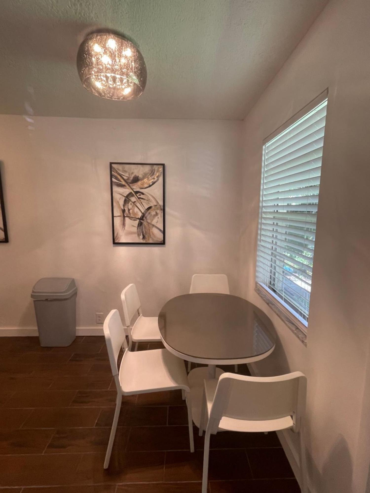 City First Story Apartments & Cottage フォート・ローダーデール エクステリア 写真